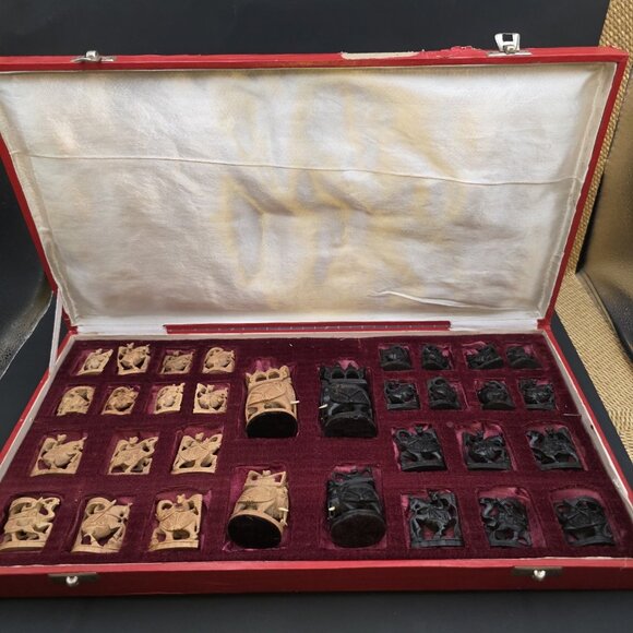 Chess Set Sandalwood Ebony Carved Wood Handmade Indian Mythology Sculpture VTG - Picture 1 of 16